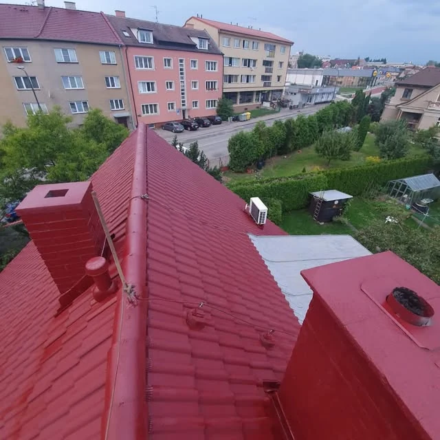 Realizace Dachmantechnik: Benešov, betonová taška po 30 letech